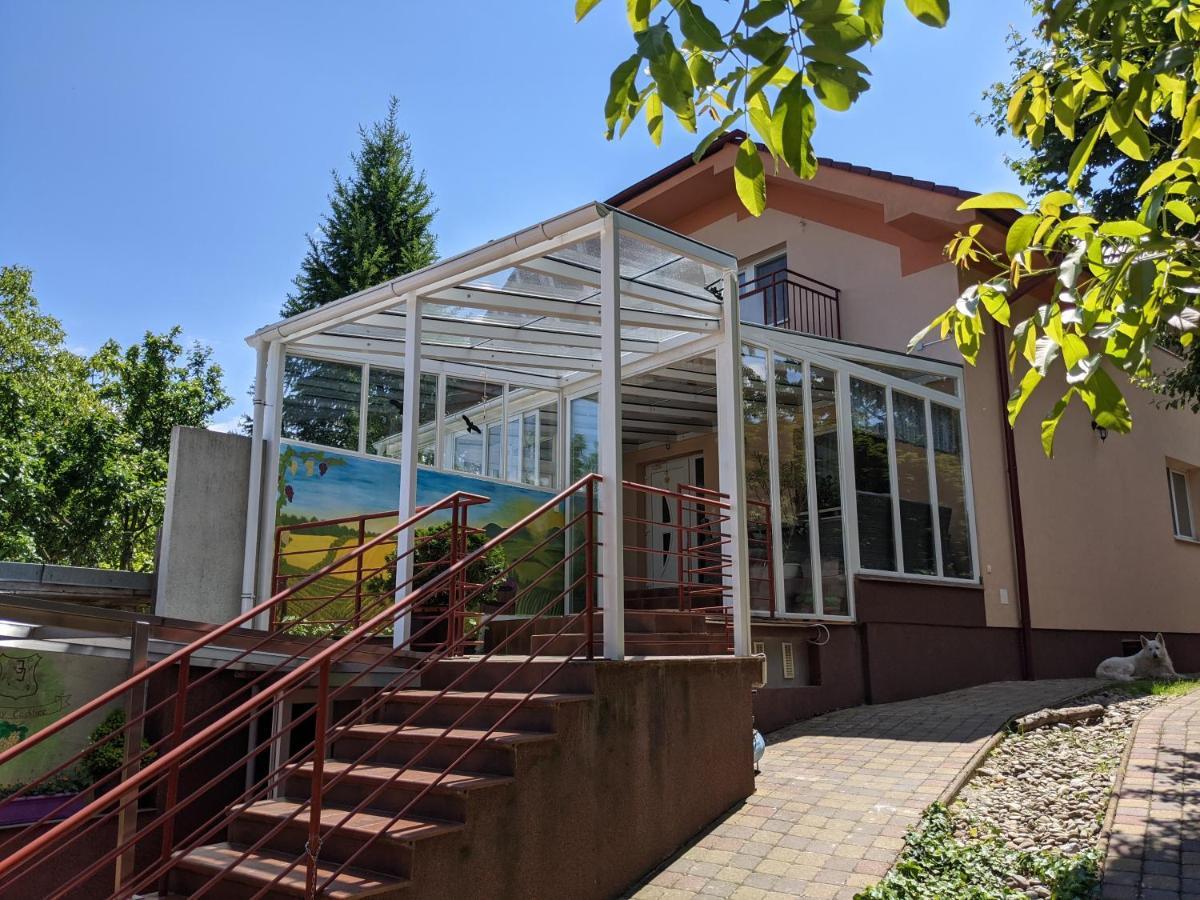 Pivnicka Pod Cachtickym Hradom Čachtice Exterior foto
